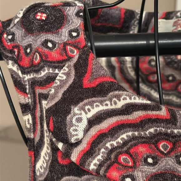 Aryeh XL Cozy Sweater Dress - Picture 2 of 9